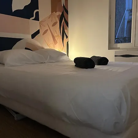Bel Duck, Centre, Sevres Apartman *