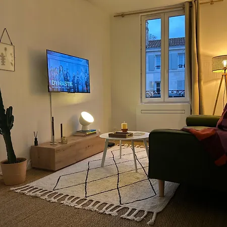 Bel Duck, Centre, Sevres Apartman