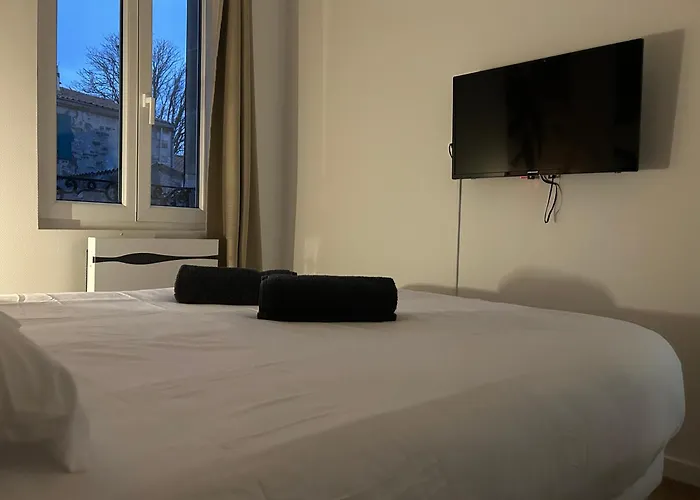 Bel Duck, Centre, Sevres Apartment