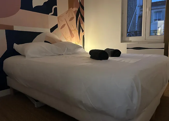 Bel Duck, Centre, Sevres Apartment *