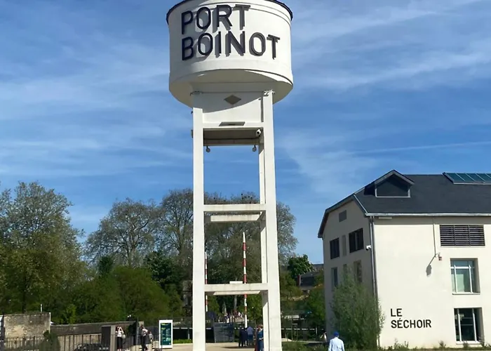 Bel Duck, Centre, Sevres